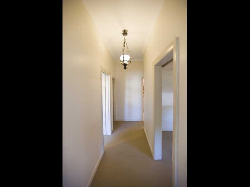 1 MARKWICK CRESCENT, Campbelltown SA 5074