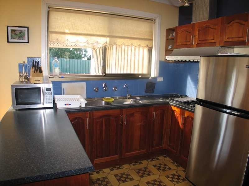 21 CHERYL AVENUE, Valley View SA 5093