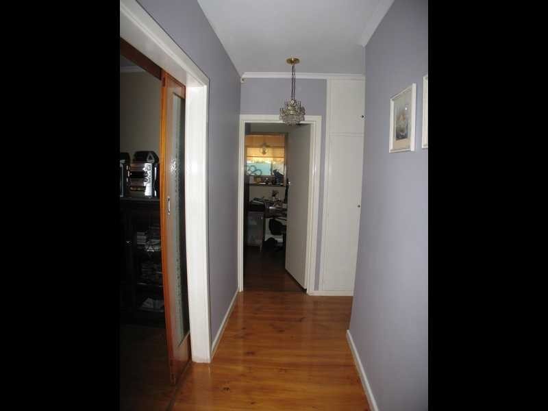 21 CHERYL AVENUE, Valley View SA 5093