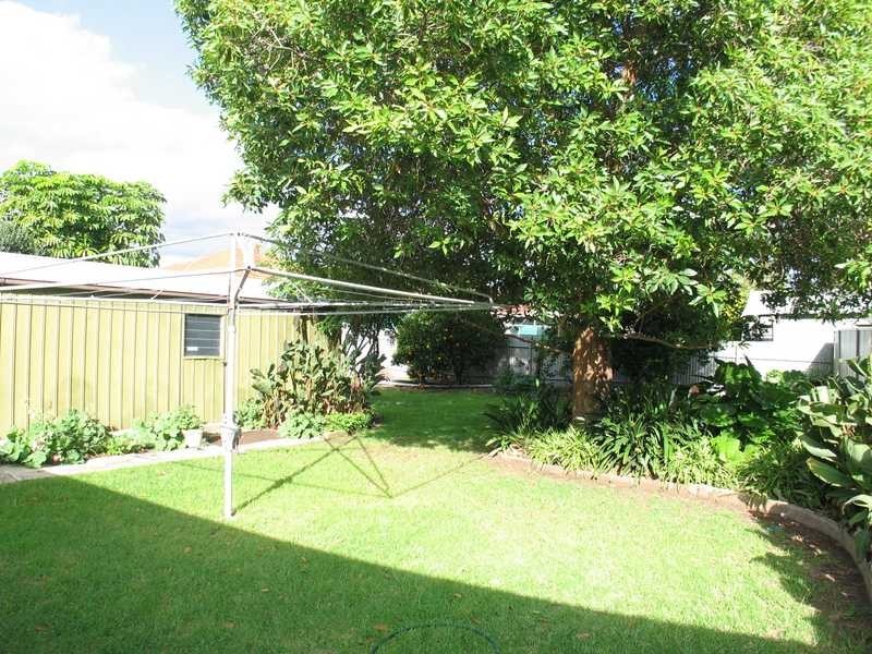 2 WOOD ROAD, Paradise SA 5075