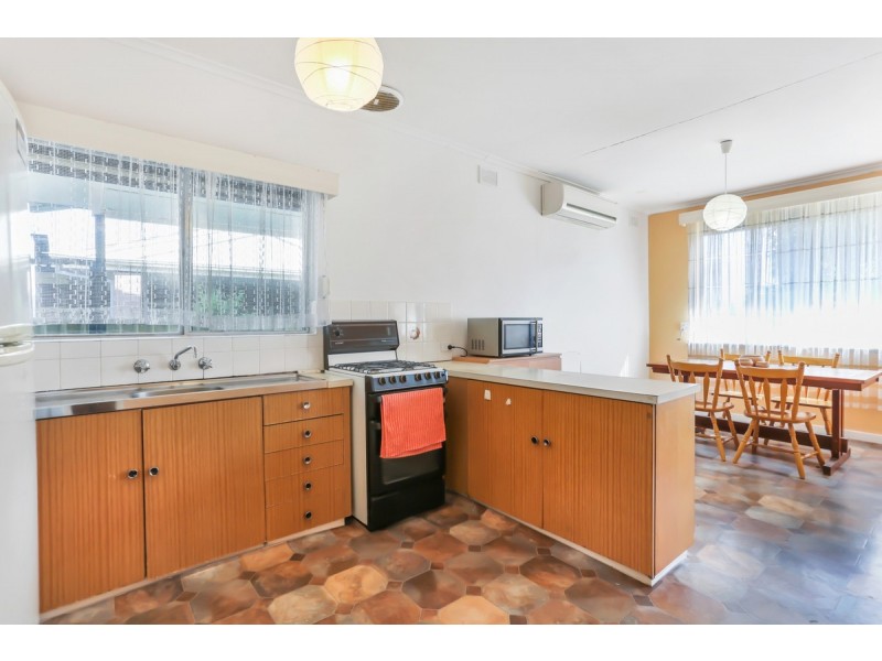 8 Cash Street, Rostrevor SA 5073