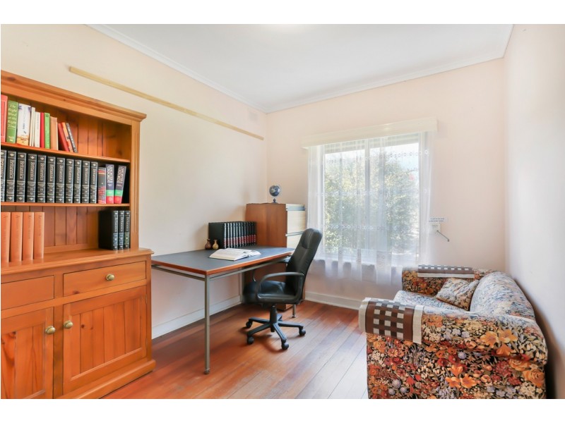 8 Cash Street, Rostrevor SA 5073