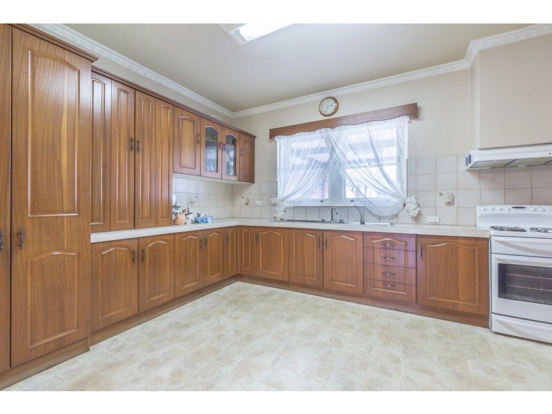 5 Trafford Road, Campbelltown SA 5074