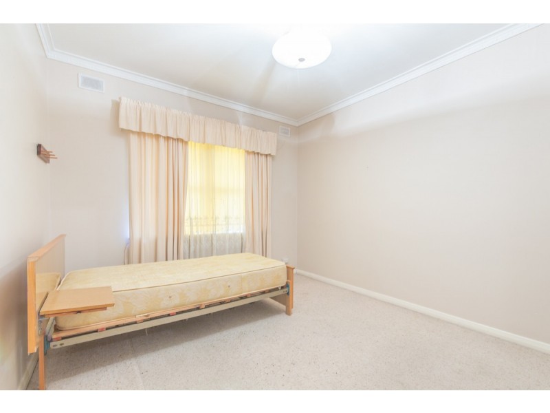 5 Trafford Road, Campbelltown SA 5074