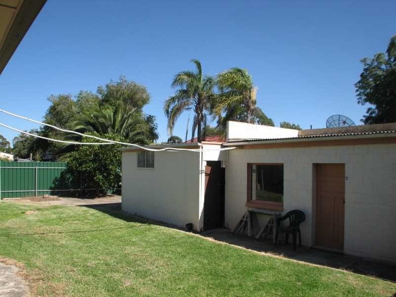 27 GAMEAU ROAD, Paradise SA 5075