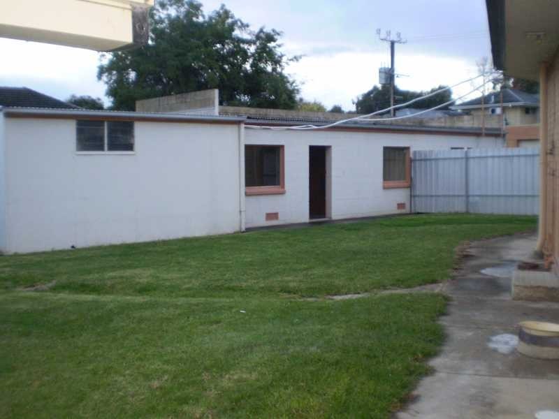 27 GAMEAU ROAD, Paradise SA 5075