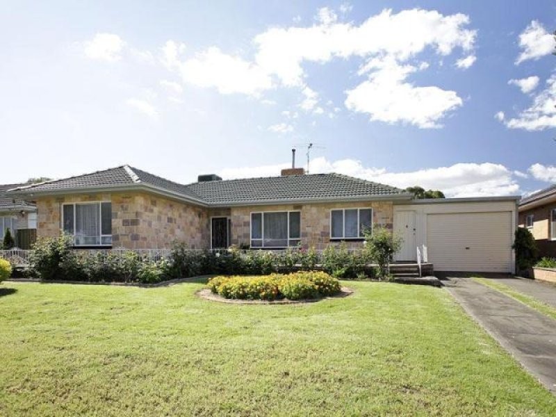 16 Geraldine Street, Valley View SA 5093
