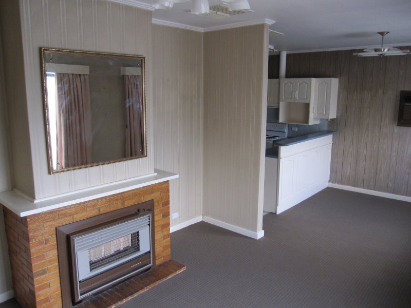 16 Geraldine Street, Valley View SA 5093