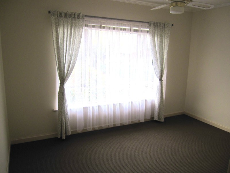 16 Geraldine Street, Valley View SA 5093