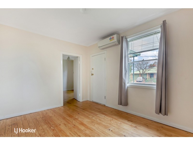 20 Small Crescent, Smithfield Plains SA 5114