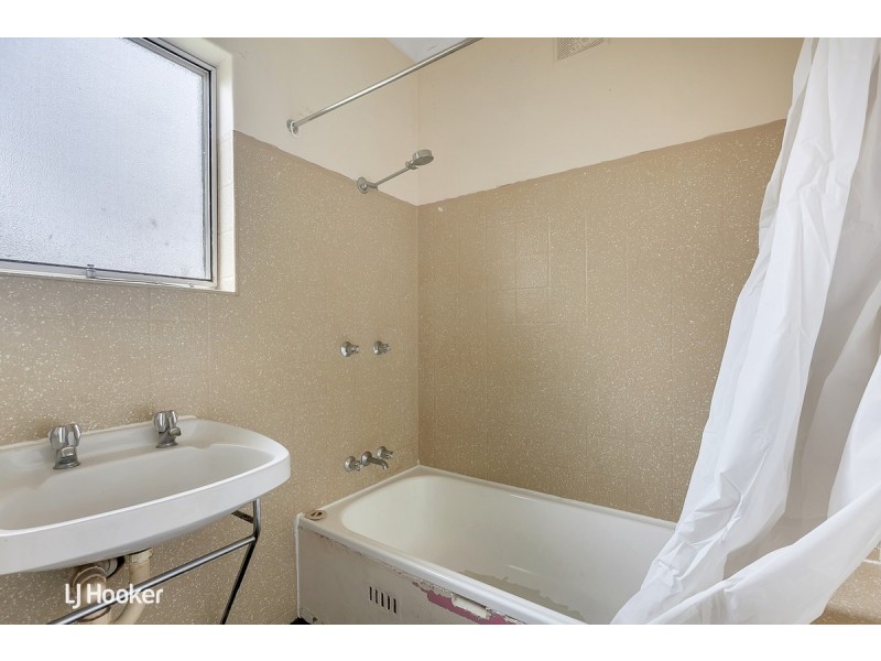 20 Small Crescent, Smithfield Plains SA 5114