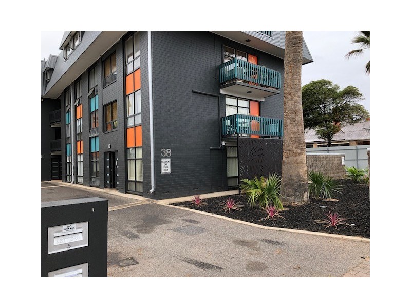 1/38 Gordon Street, Glenelg SA 5045