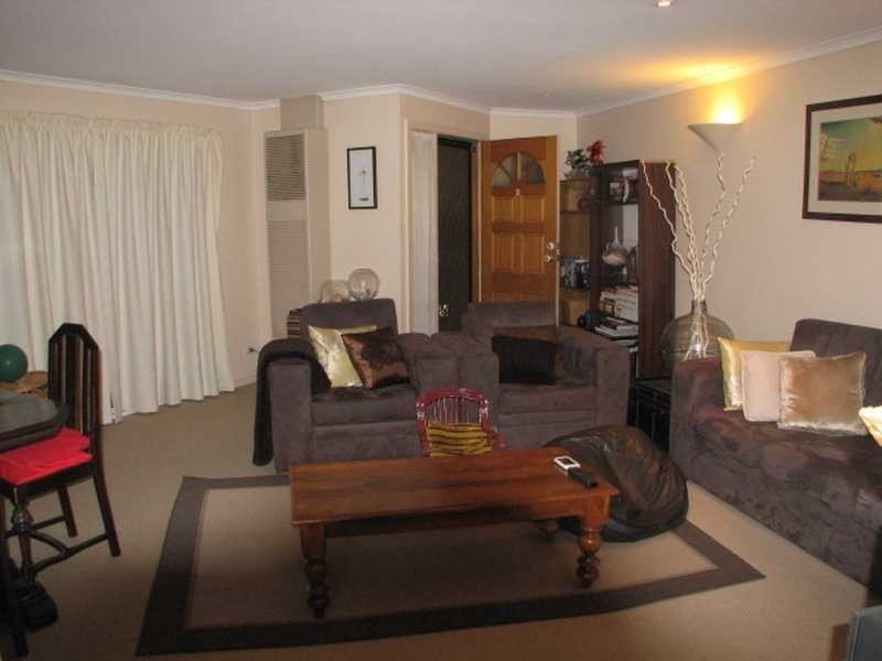 2/7 WILTON AVENUE, Campbelltown SA 5074