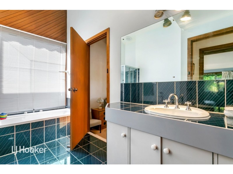 56 Torresan Crescent, Flagstaff Hill SA 5159