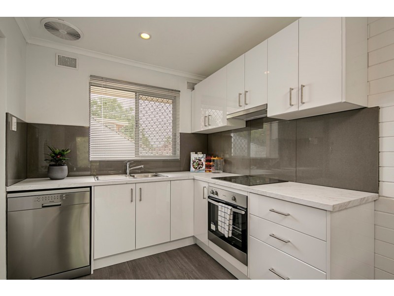 10/4 Loch Street, Stepney SA 5069