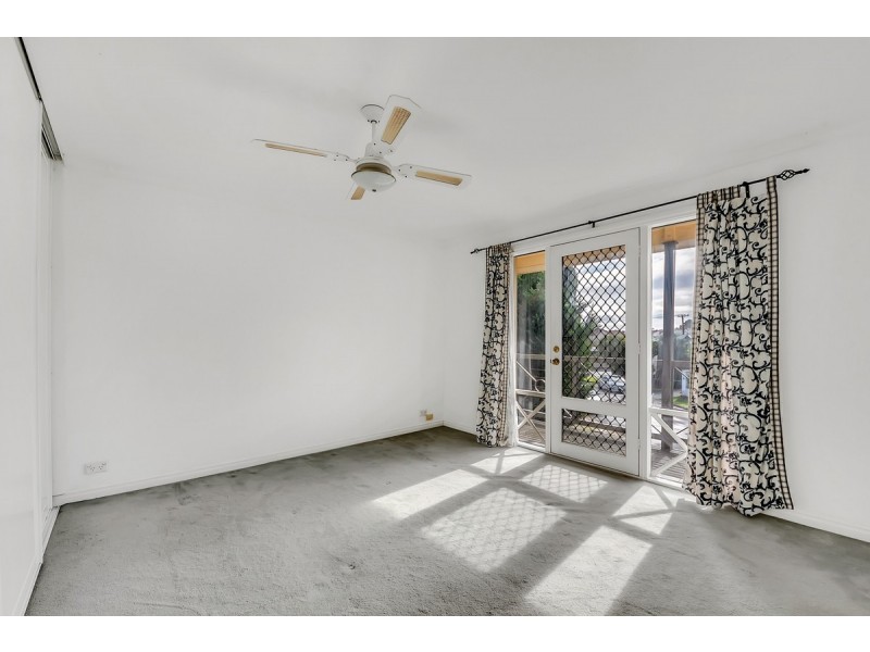 7 Thiele Grove, Kensington Park SA 5068