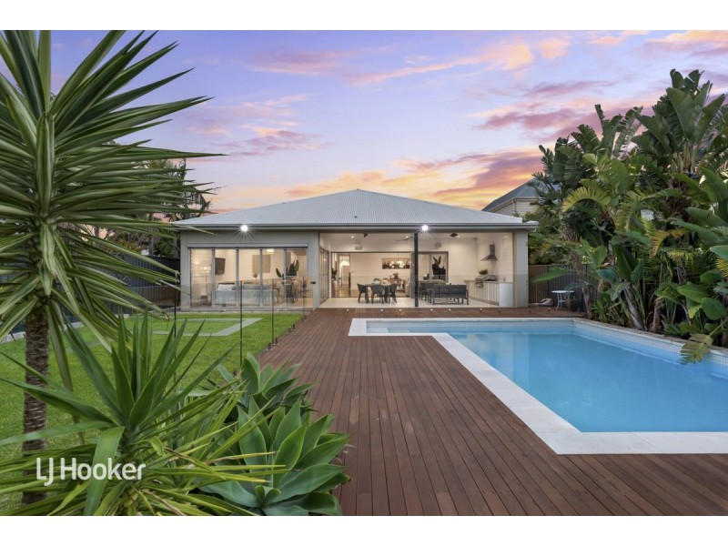 10 Oleander Street East, South Brighton SA 5048