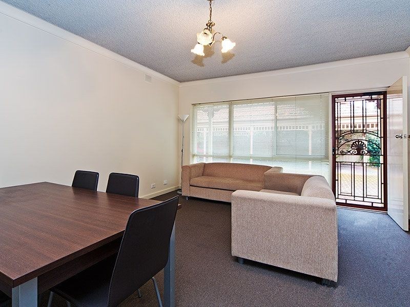 2/104 Sixth Avenue, St Peters SA 5069