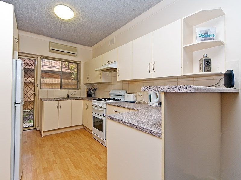 2/104 Sixth Avenue, St Peters SA 5069