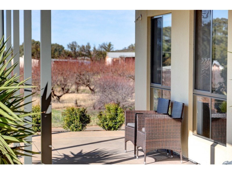 2 Murray Avenue, Woodlane SA 5238