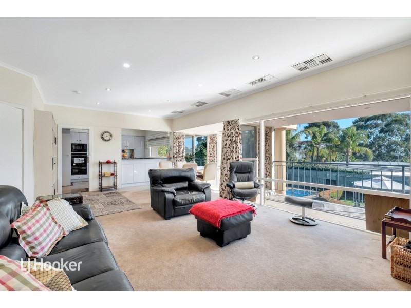 41 Crompton Drive, Wattle Park SA 5066