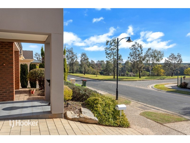 24 Mallard Crescent, Mawson Lakes SA 5095