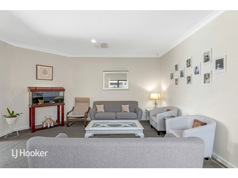 24 Mallard Crescent, Mawson Lakes SA 5095