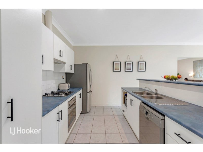 24 Mallard Crescent, Mawson Lakes SA 5095