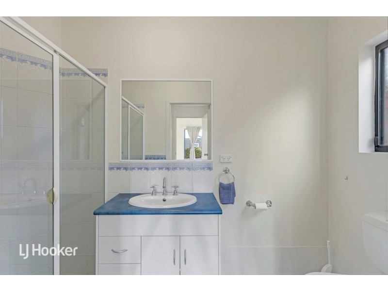 24 Mallard Crescent, Mawson Lakes SA 5095