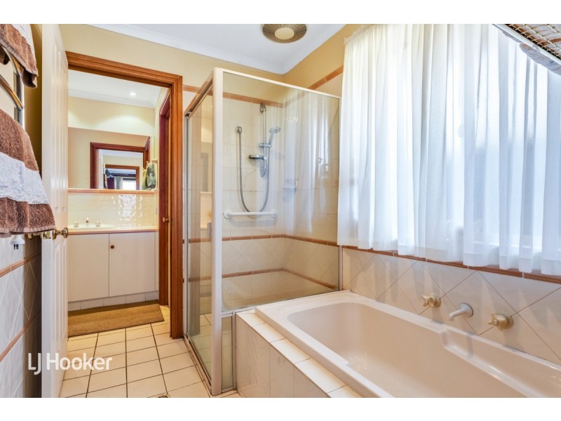 10 Stockman Place, Walkley Heights SA 5098