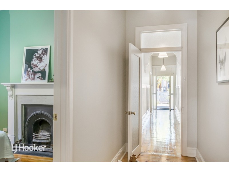 22 Sixth Avenue, St Peters SA 5069