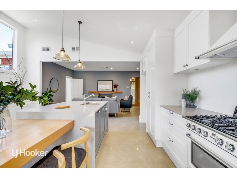 22 Sixth Avenue, St Peters SA 5069