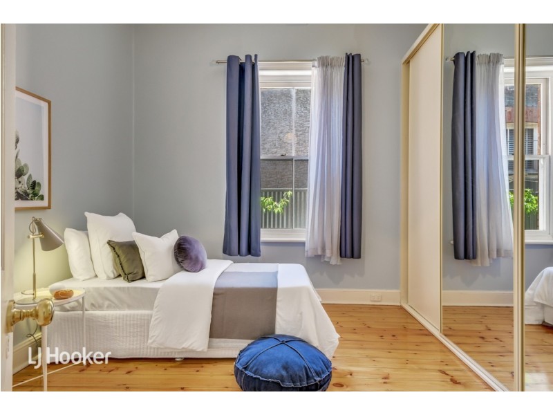 22 Sixth Avenue, St Peters SA 5069