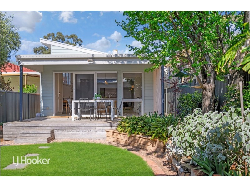 22 Sixth Avenue, St Peters SA 5069