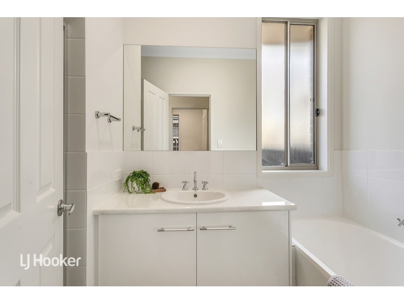 43 Minkie Avenue, Mitchell Park SA 5043