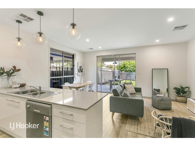 43 Minkie Avenue, Mitchell Park SA 5043