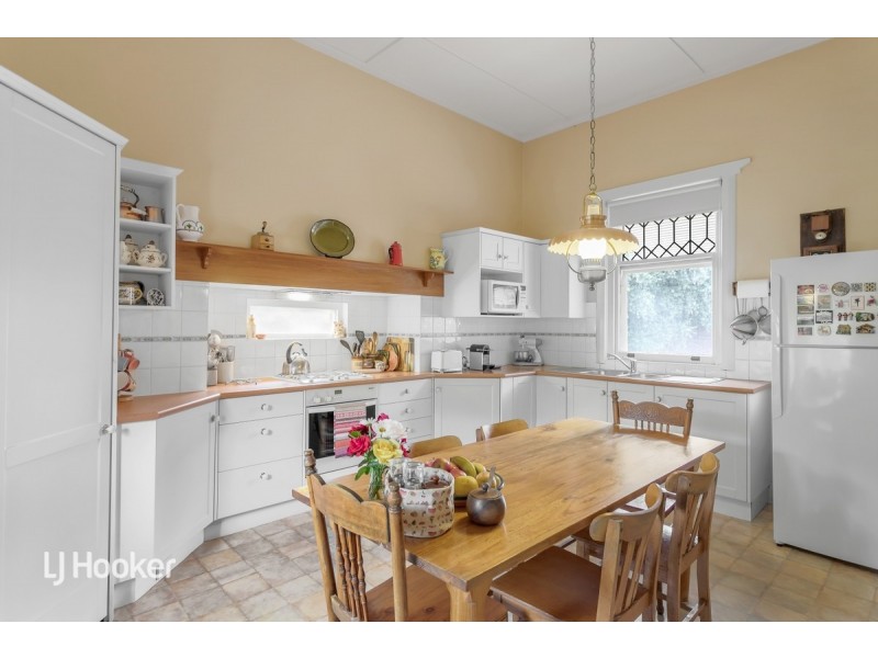 6 Lorenz Street, Campbelltown SA 5074