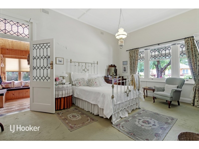 6 Lorenz Street, Campbelltown SA 5074