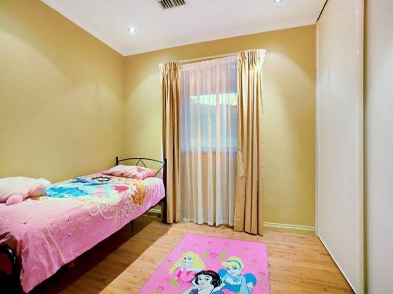 8 Janette Place, Grange SA 5022
