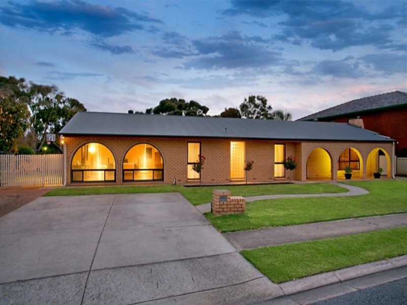 8 Janette Place, Grange SA 5022