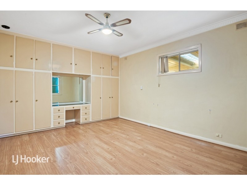 55 Kings Road, Salisbury Downs SA 5108