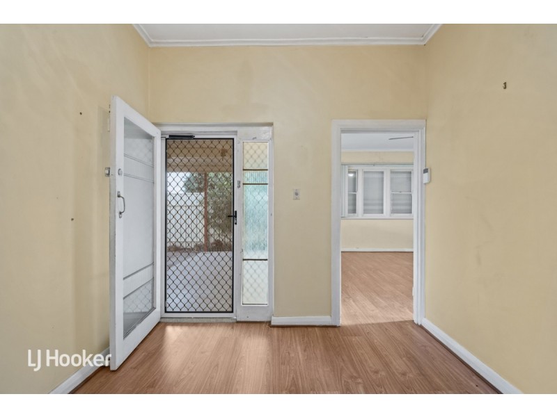 55 Kings Road, Salisbury Downs SA 5108