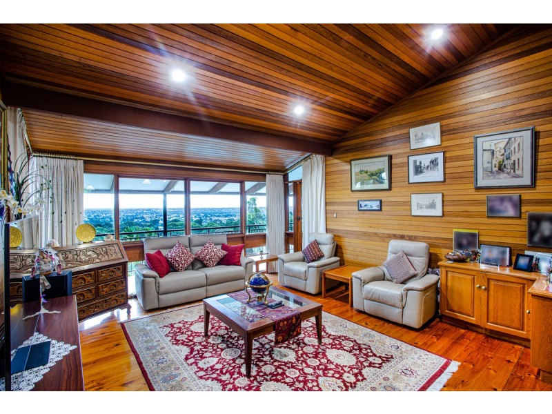 6 Tatiara Grove, Rostrevor SA 5073