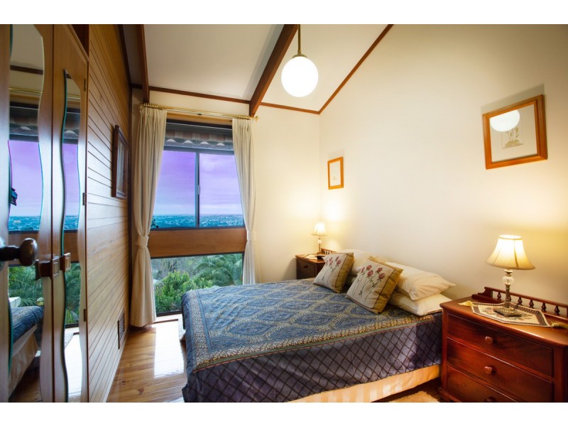 6 Tatiara Grove, Rostrevor SA 5073