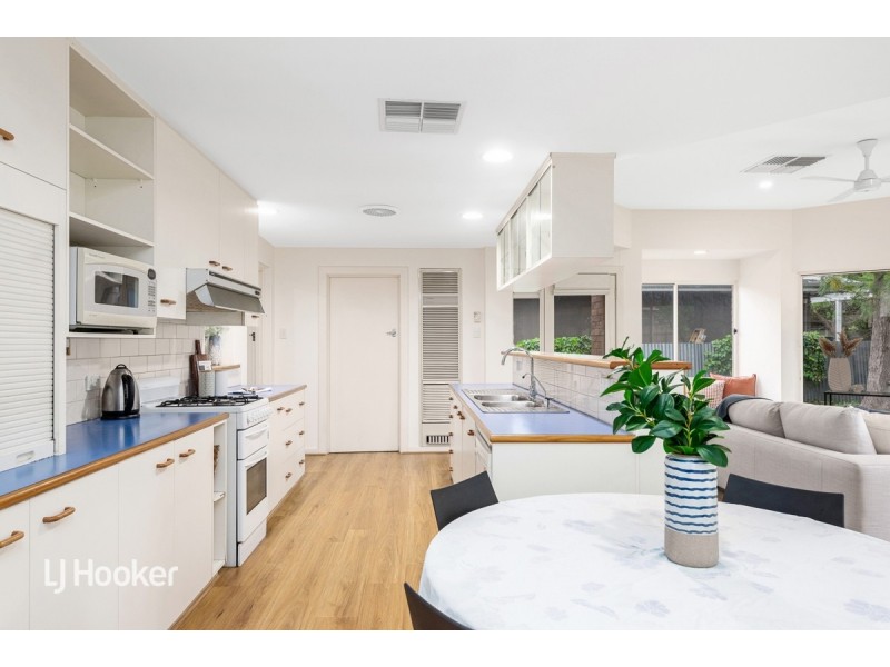 10 Ashmore Road, Bellevue Heights SA 5050