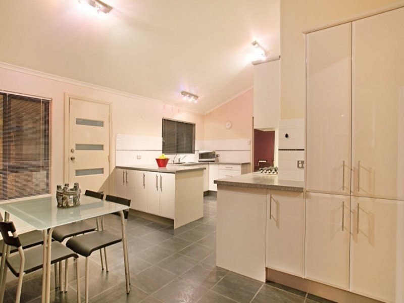 8 Janette Place, Grange SA 5022