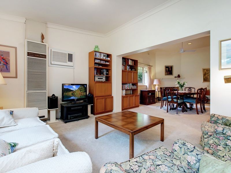 24 Gurrs Road, Kensington Park SA 5068