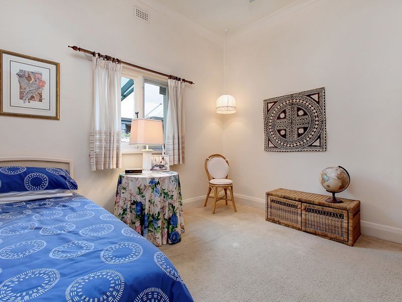 24 Gurrs Road, Kensington Park SA 5068