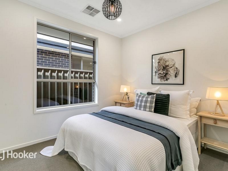43 Minkie Avenue, Mitchell Park SA 5043