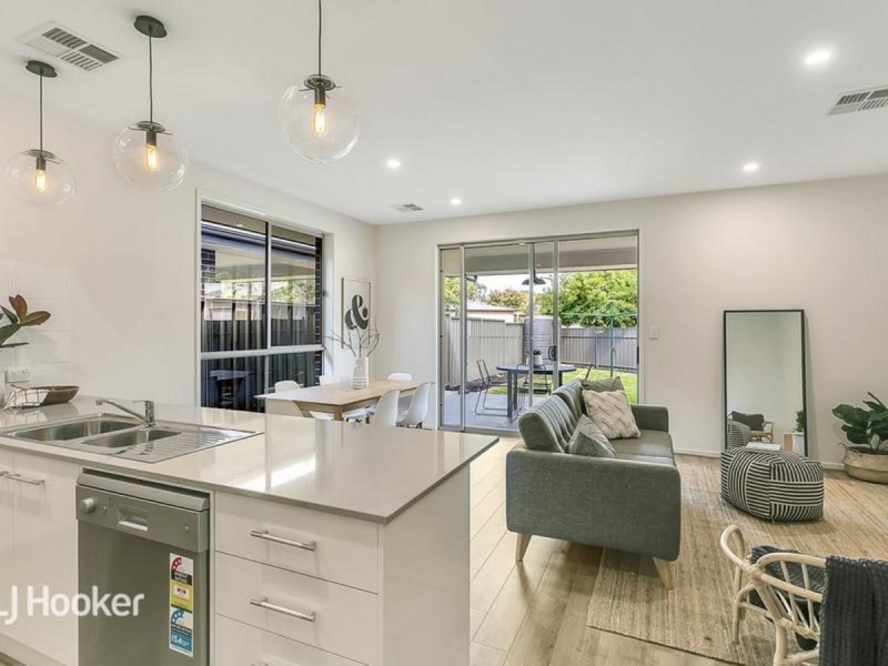 43 Minkie Avenue, Mitchell Park SA 5043